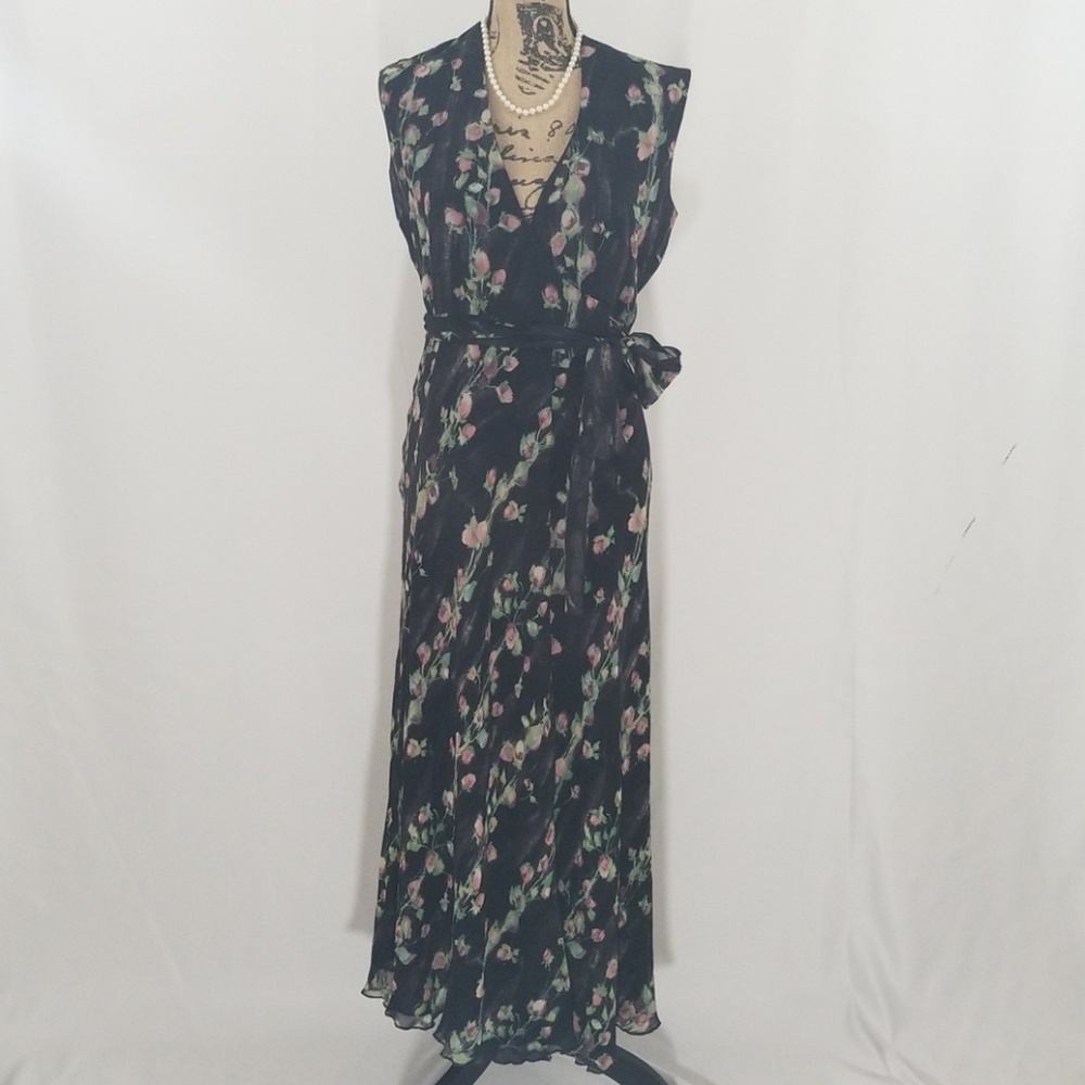 Kay Unger wrap 100% silk dress -  Sz 4